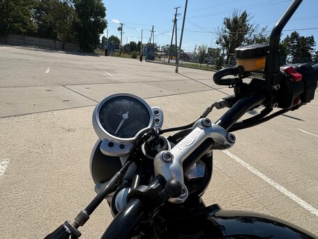 2016 Triumph Street Twin, чёрный, 700000 рублей, вид 2
