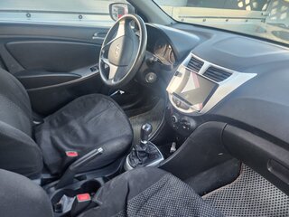 2015 Hyundai Solaris I Рестайлинг, белый, 785000 рублей, вид 5