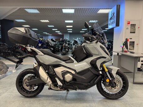 2021 Honda X-ADV, серый, 1369500 рублей, вид 1