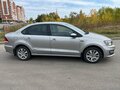 2018 Volkswagen Polo V Рестайлинг, серебристый, 1380179 рублей - вид 3