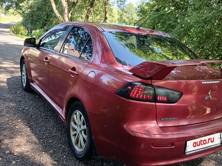 2010 Mitsubishi Lancer X, красный, 615000 рублей, вид 5