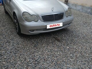 2002 Mercedes-Benz C-Класс 200 II (W203), серебристый, 470000 рублей, вид 2