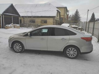2016 Ford Focus III Рестайлинг, серебристый, 1100000 рублей, вид 2