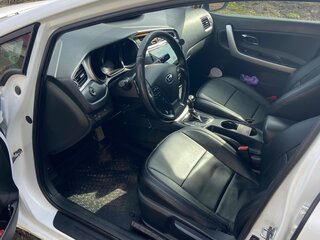 2018 Kia Ceed II Рестайлинг, белый, 1750000 рублей, вид 5