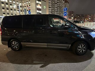 2018 Hyundai H-1 II Рестайлинг 2, коричневый, 3600000 рублей, вид 4