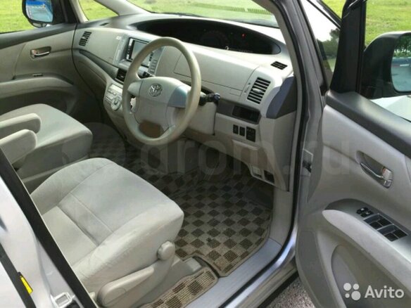 2006 Toyota Estima III, серебристый, 1350000 рублей - вид 6