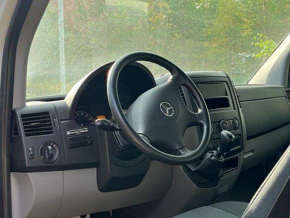 2011 Mercedes-Benz Sprinter, белый, 2800000 рублей - вид 6