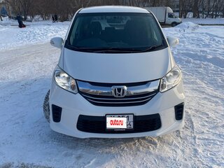 2015 Honda Freed I Рестайлинг 2, белый, 1430000 рублей, вид 2