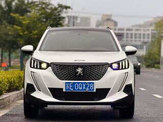 2023 Peugeot 2008 II, белый, 1506000 рублей, вид 2