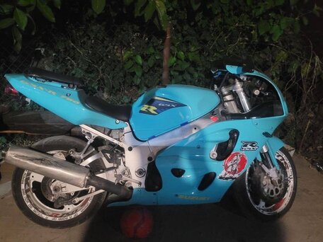 1997 Suzuki GSX-R 750, голубой, 520000 рублей, вид 2