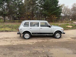 2010 Lada (ВАЗ) 2131 (4x4) 213105 I, серый, 320000 рублей, вид 5