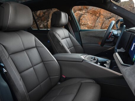 2026 BMW X5 40 V (G65), зелёный, 15190000 рублей, вид 5