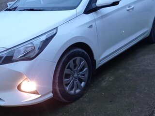 2020 Hyundai Solaris II Рестайлинг, белый, 1740000 рублей, вид 4