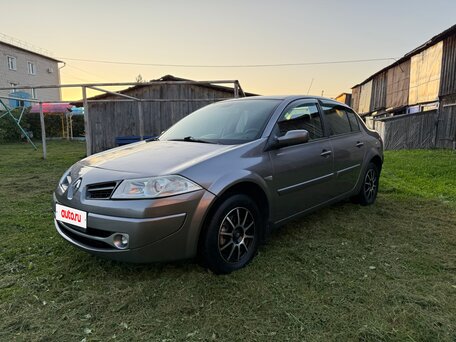 2008 Renault Megane II Рестайлинг, серый, 430000 рублей, вид 1