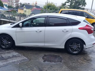 2013 Ford Focus III, белый, 750000 рублей, вид 4