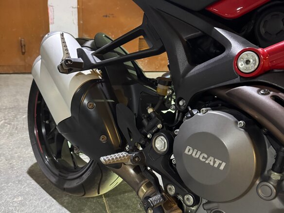 2013 Ducati Monster 1100, красный, 800000 рублей - вид 13