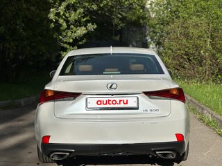 2020 Lexus IS 300 III Рестайлинг, белый, 2490000 рублей, вид 4