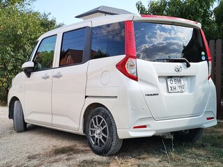 2019 Toyota Roomy I, белый, 910000 рублей, вид 4