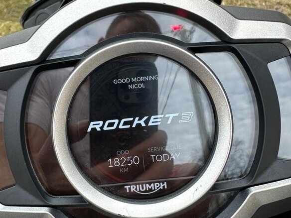 2021 Triumph Rocket III, чёрный, 1999999 рублей - вид 9