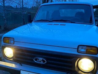 2002 Lada (ВАЗ) 2121 (4x4) I Рестайлинг, белый, 390000 рублей, вид 5