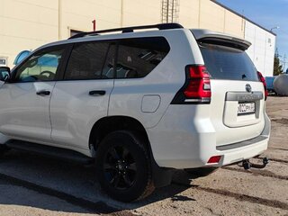 2018 Toyota Land Cruiser Prado 150 Series Рестайлинг 2, белый, 4000000 рублей, вид 5