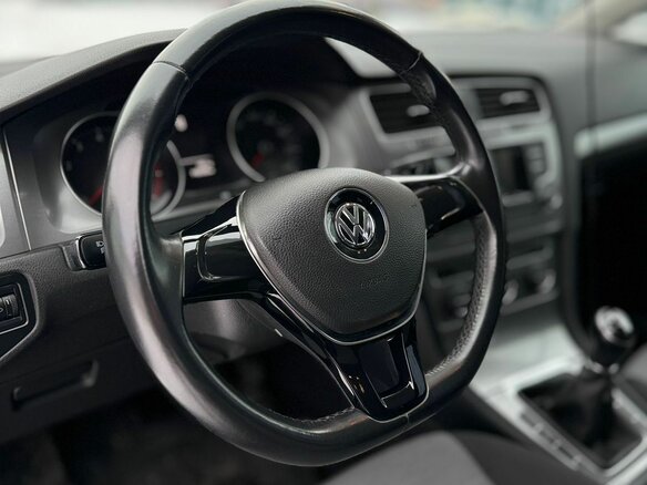 2013 Volkswagen Golf VII, чёрный, 1230000 рублей - вид 12