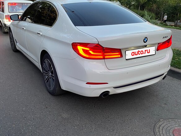2018 BMW 5 серии 530i VII (G30/G31/G38), белый, 3170000 рублей - вид 9
