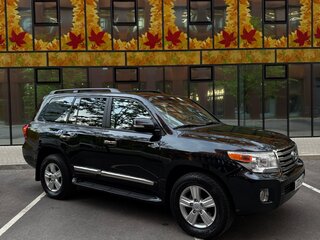 2014 Toyota Land Cruiser 200 Series Рестайлинг 1, чёрный, 6400000 рублей, вид 4