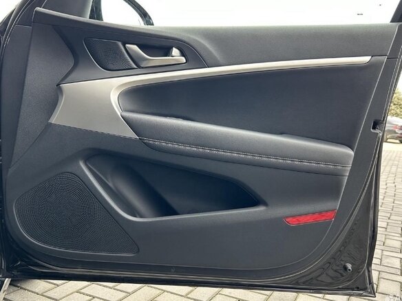 2019 Genesis G70 I, чёрный, 3100000 рублей - вид 13