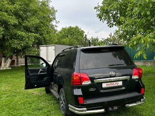 2013 Toyota Land Cruiser 200 Series Рестайлинг 1, чёрный, 4850000 рублей, вид 4