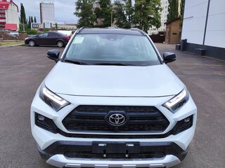 2023 Toyota RAV4 V (XA50), белый, 3995000 рублей, вид 4