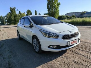 2013 Kia Ceed II, белый, 1090000 рублей, вид 4