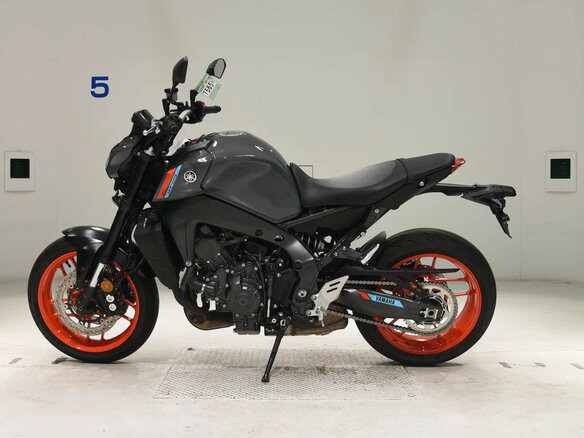 2021 Yamaha MT-09 (FZ-09), серый, 1150000 рублей - вид 28