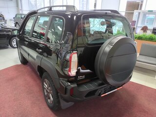 2023 Lada (ВАЗ) Niva Travel I, чёрный, 1350000 рублей, вид 5