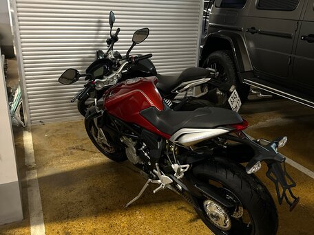2014 MV Agusta Brutale 800, красный, 750000 рублей, вид 3