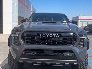 2025 Toyota Tacoma IV, серый, 10079242 рублей, вид 1