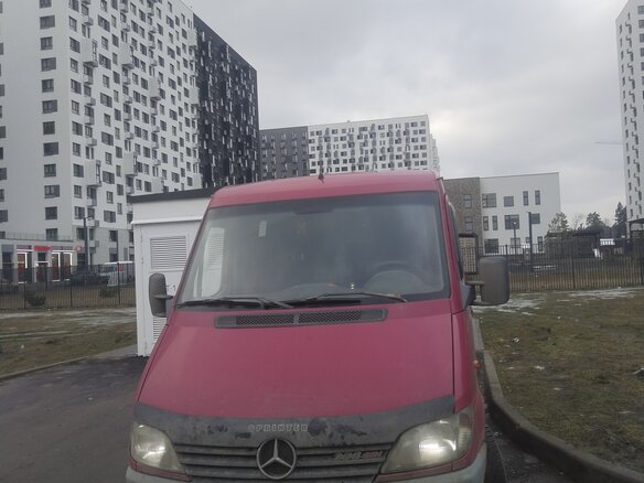 2002 Mercedes-Benz Sprinter, красный, 500000 рублей