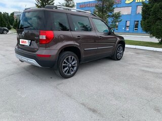 2017 Skoda Yeti I Рестайлинг, коричневый, 1405000 рублей, вид 2