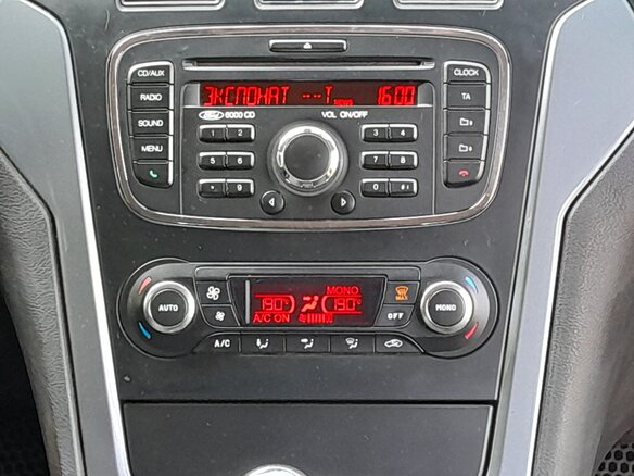 2011 Ford Mondeo IV Рестайлинг, чёрный, 1000000 рублей - вид 16