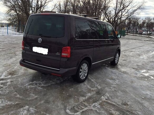 2013 Volkswagen Multivan T5 Рестайлинг, коричневый - вид 2