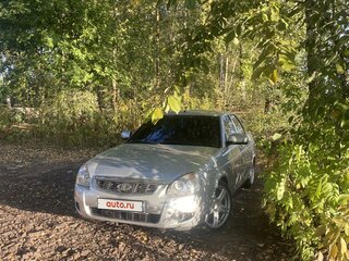 2014 Lada (ВАЗ) Priora I Рестайлинг, серебристый, 650000 рублей, вид 1