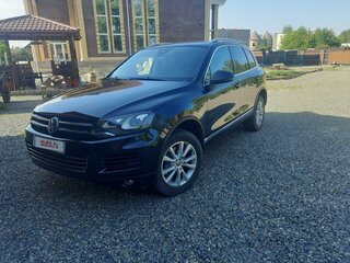 2013 Volkswagen Touareg II, чёрный, 2190000 рублей, вид 1