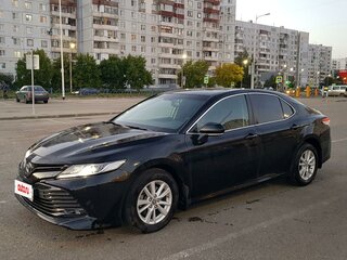 2020 Toyota Camry VIII (XV70), чёрный, 2450000 рублей, вид 2