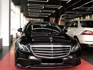 2018 Mercedes-Benz E-Класс 220 d V (W213, S213, C238), чёрный, 3300000 рублей, вид 1