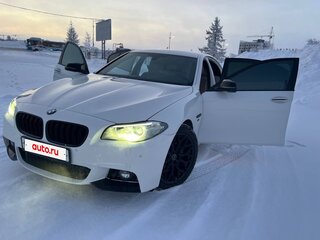 2013 BMW 5 серии 528i xDrive VI (F10/F11/F07) Рестайлинг, белый, 2500000 рублей, вид 1