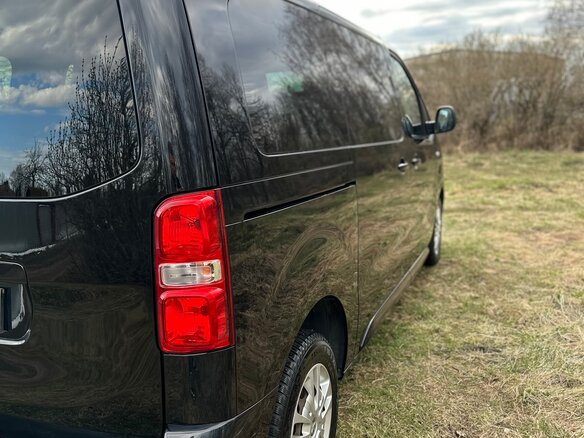2020 Peugeot Traveller I, чёрный, 3750000 рублей - вид 5