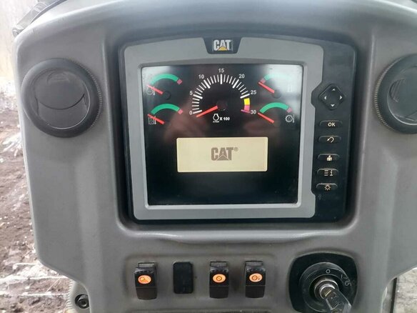 2011 Caterpillar D6, жёлтый, 8500000 рублей - вид 10