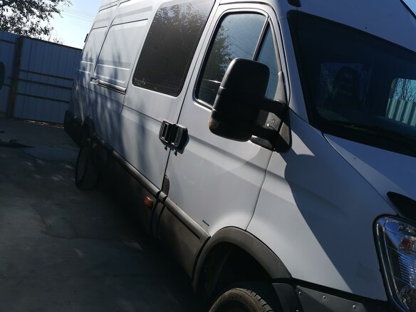 2007 Iveco Daily, белый, 820000 рублей - вид 2