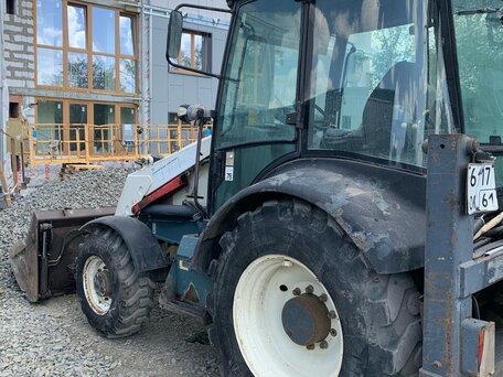 2008 Terex TLB 825, 3000000 рублей, вид 2