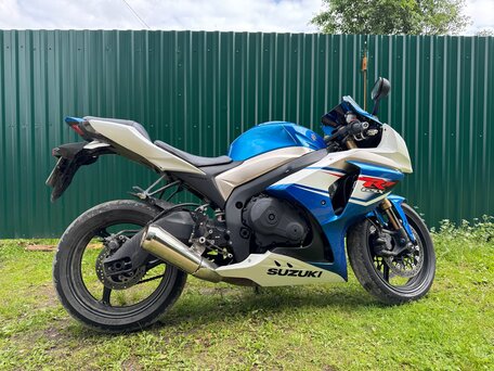 2010 Suzuki GSX-R 1000, синий, 600000 рублей, вид 3